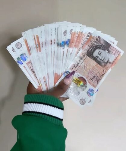 10 uk GBP photo review