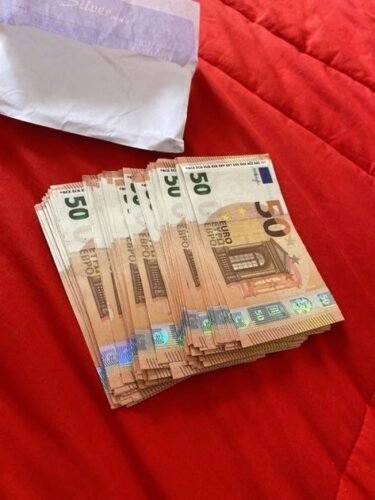 50 EURO BILLS photo review