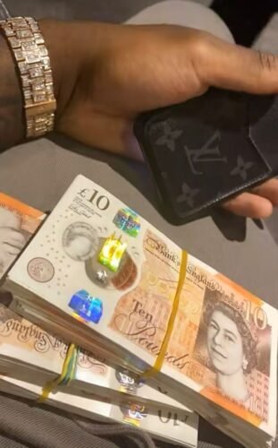 10 uk GBP photo review