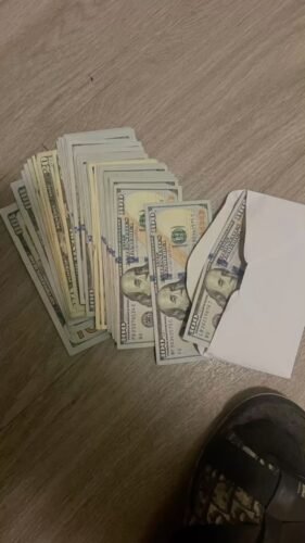 100 USD BILLS photo review
