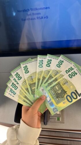 100 EURO BILLS photo review