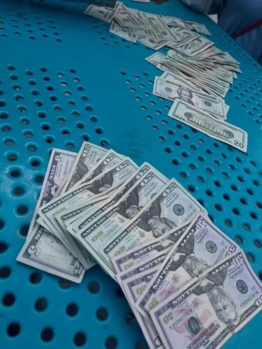 20 USD BILLS photo review