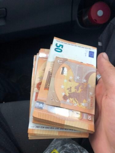 50 EURO BILLS photo review