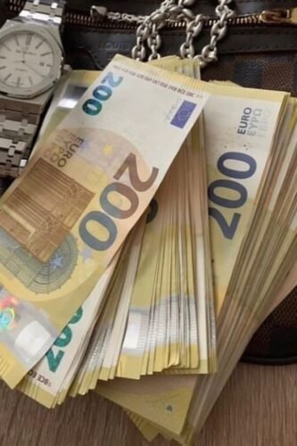 200 EURO BILLS photo review