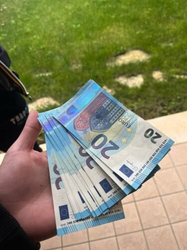 20 EURO BILLS photo review