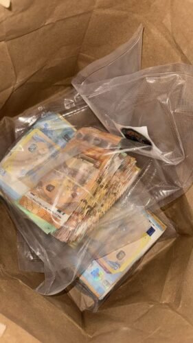 50 EURO BILLS photo review