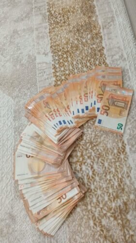 50 EURO BILLS photo review